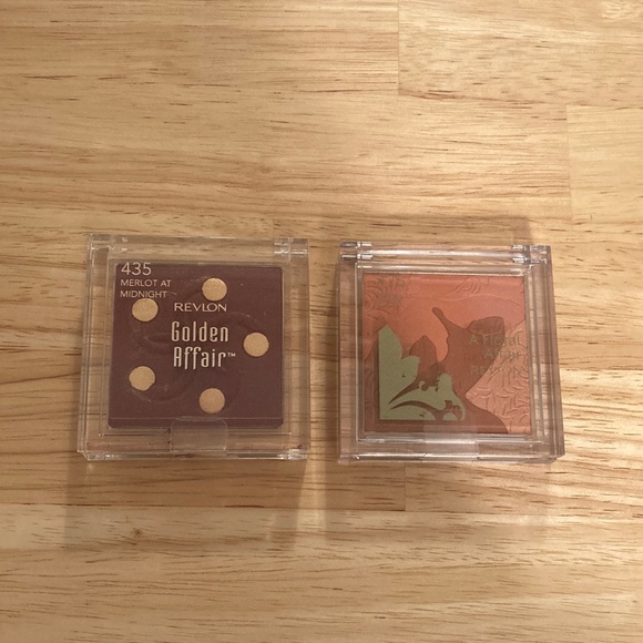 Revlon Other - Revlon Blush - Discontinued